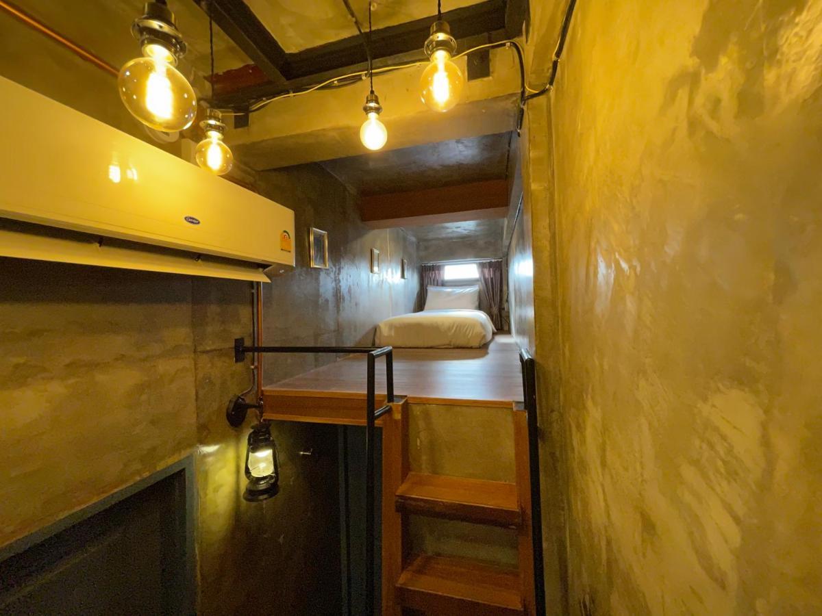 Central Old Town Cottage 曼谷 外观 照片