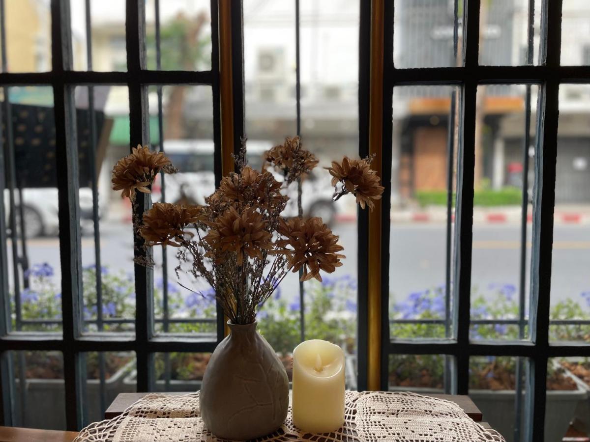 Central Old Town Cottage 曼谷 外观 照片