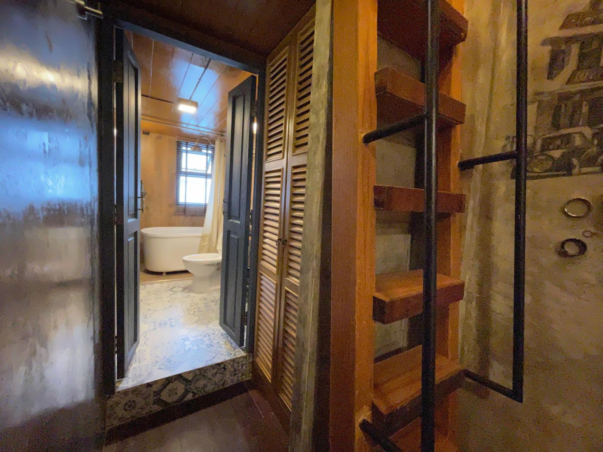 Central Old Town Cottage 曼谷 外观 照片